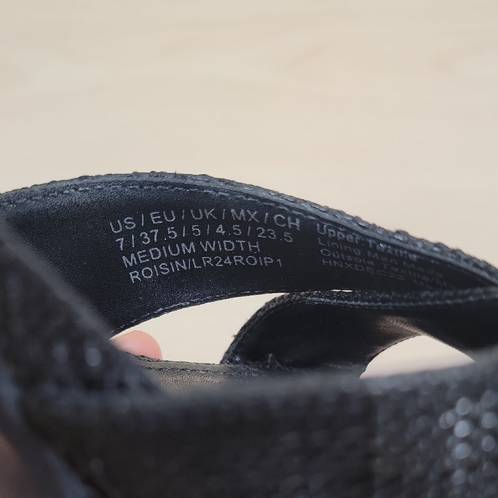 Kenneth Cole Reaction Reeva Platform Heels - Picture 12 of 16